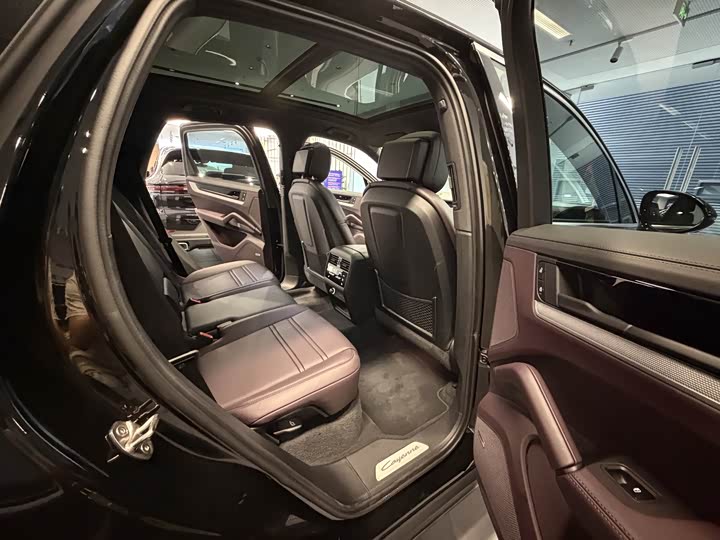 Porsche Cayenne, 2025 — фото 6 из 9
