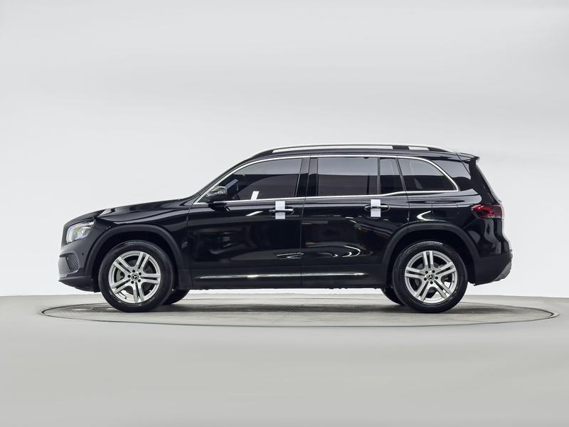Mercedes-Benz GLB-Class, 2023 — фото 4 из 12