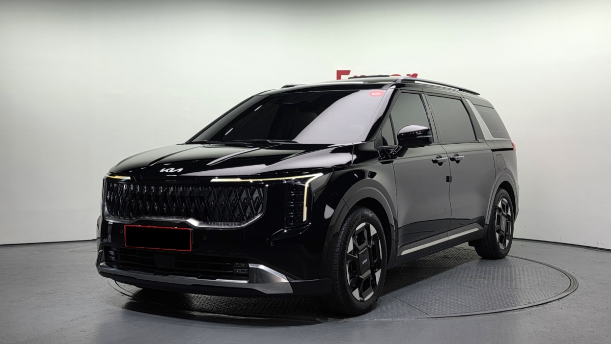 Kia Carnival, 2023 — купить в Москве под ключ