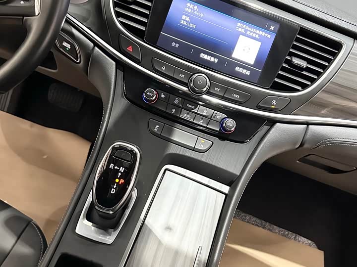 Buick LaCrosse, 2022 — фото 5 из 9