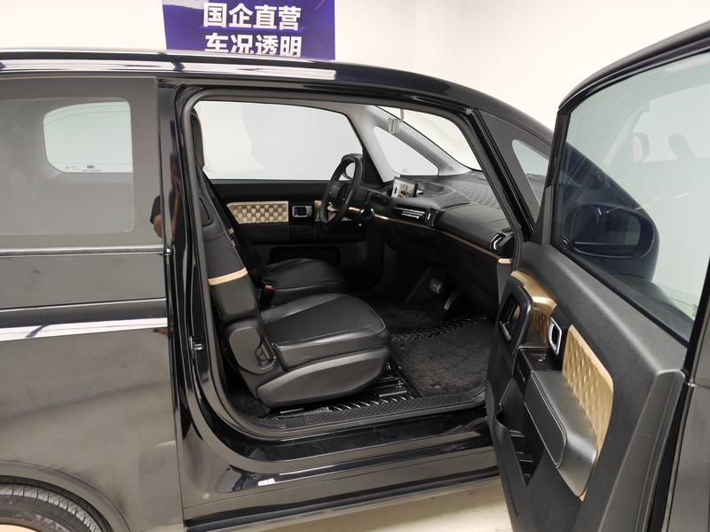 Baojun KiWi EV, 2022 — фото 11 из 12