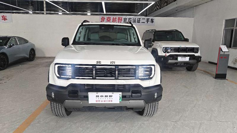 BAIC Beijing BJ40 Hybrid, 2025 — фото 2 из 11