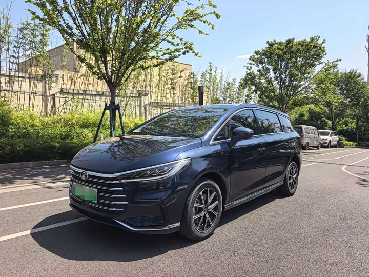 BYD Song Max Hybrid, 2022 — купить в Самаре под ключ