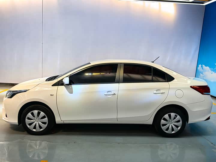 Toyota Yaris L, 2022 — фото 9 из 9