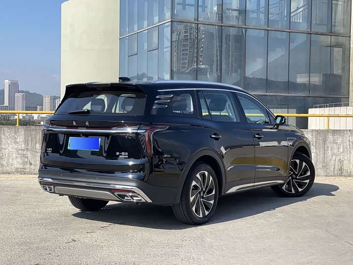 Hongqi HS7 Hybrid, 2024 — фото 4 из 9