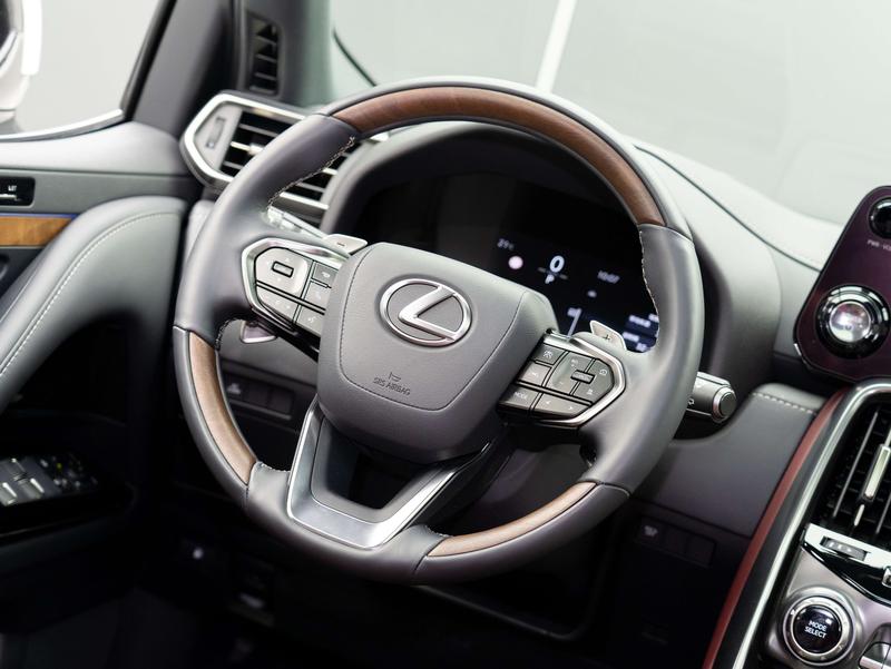 Lexus LX, 2025 — фото 6 из 11
