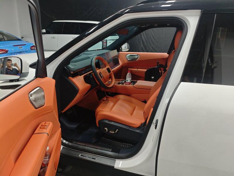 Lynk & Co 900, 2025 — фото 6 из 9