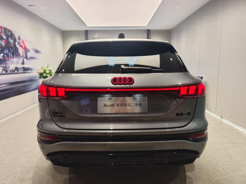 Audi Q6L e-tron, 2025 — фото 3 из 9