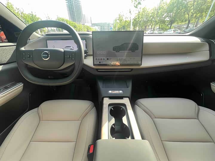 Volvo XC70 Hybrid, 2025 — фото 8 из 9