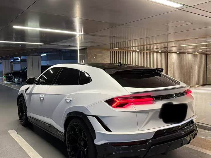 Lamborghini Urus, 2023 — фото 4 из 7