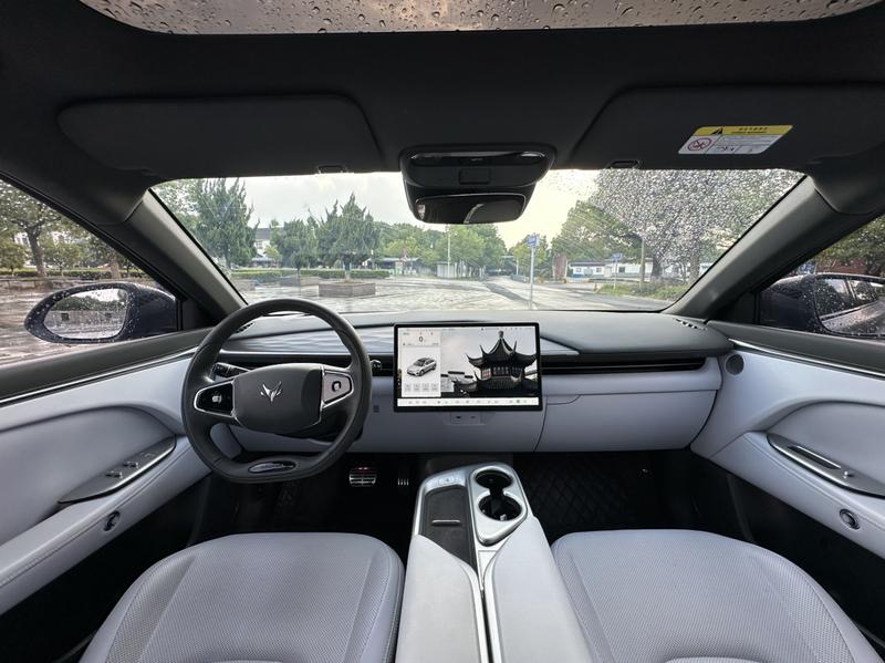 BAIC Arcfox Alpha T5, 2024 — фото 7 из 12