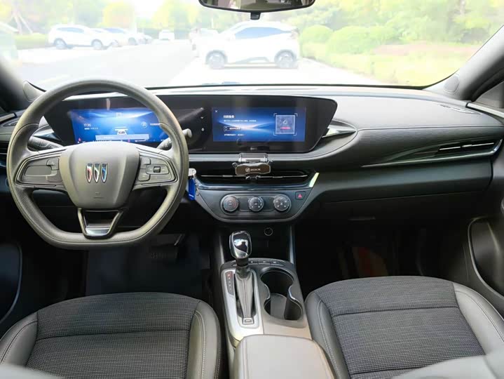 Buick Envista, 2023 — фото 6 из 9