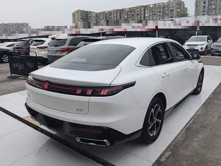 Changan Eado Plus, 2025 — фото 7 из 9