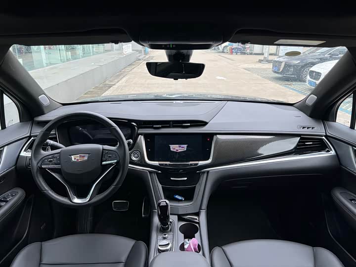 Cadillac XT6, 2025 — фото 8 из 9