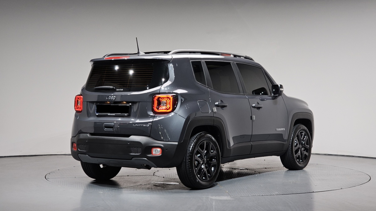 Jeep Renegade, 2023 — фото 2 из 12
