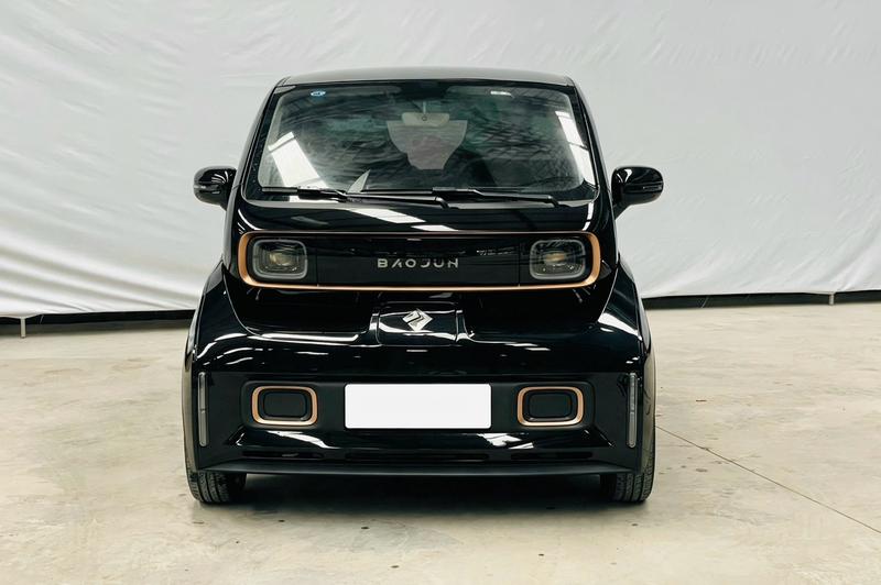 Baojun KiWi EV, 2021 — фото 2 из 12