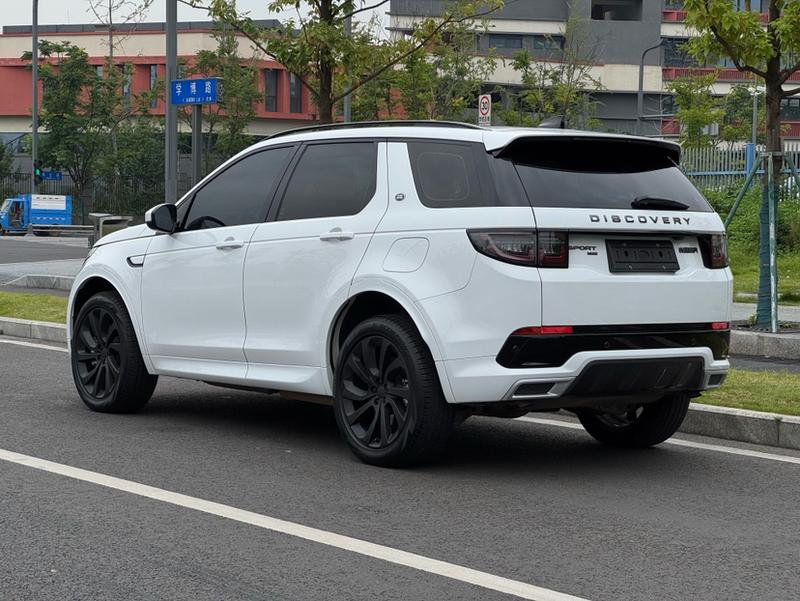 Land Rover Discovery Sport Hybrid, 2022 — фото 4 из 12