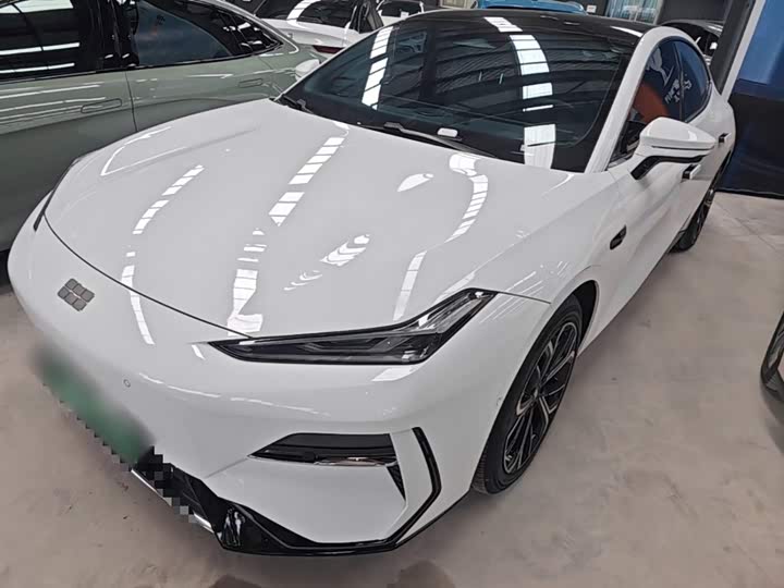 Geely Galaxy E8, 2025 — фото 2 из 9