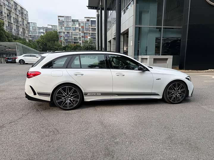 Mercedes-Benz C-Class AMG, 2025 — фото 7 из 9