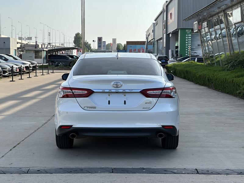 Toyota Camry, 2021 — фото 4 из 12