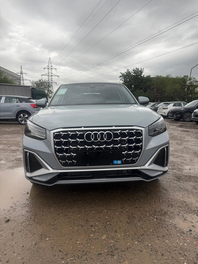 Audi Q2L, 2026