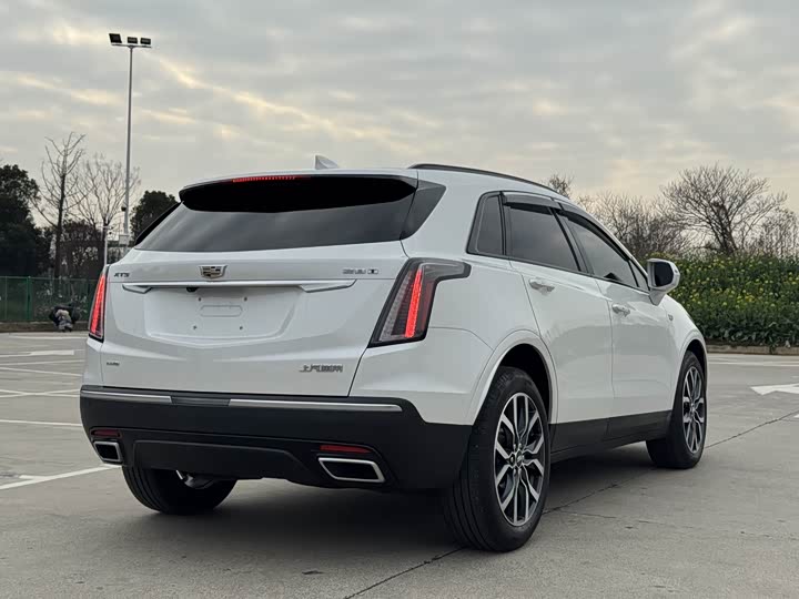 Cadillac XT5, 2022 — фото 9 из 9