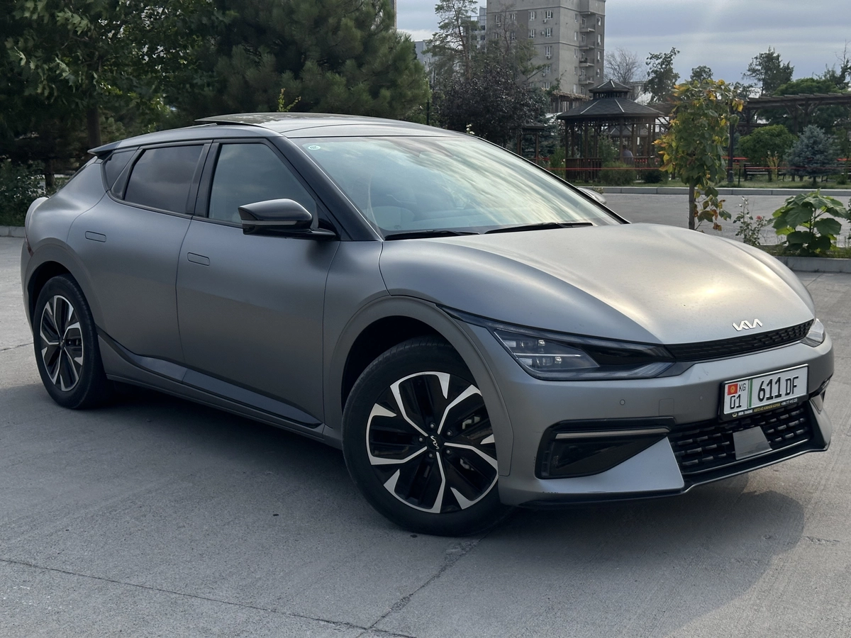 Kia EV6, 2024 — фото 3 из 11