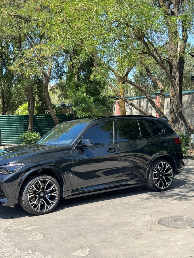 BMW X5 M, 2022 — фото 3 из 9