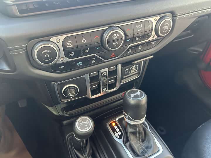 Jeep Wrangler Hybrid, 2025 — фото 9 из 9