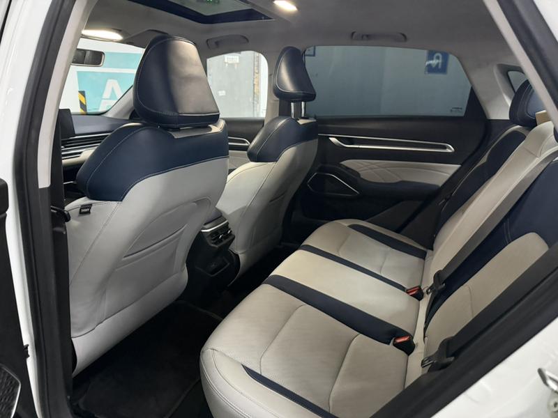Geely Emgrand, 2022 — фото 11 из 12