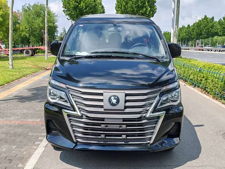 Dongfeng Forthing Lingzhi M5 EV, 2026 — фото 2 из 9