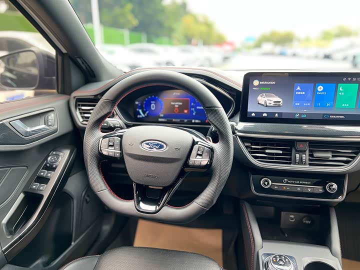 Ford Focus, 2021 — фото 6 из 9