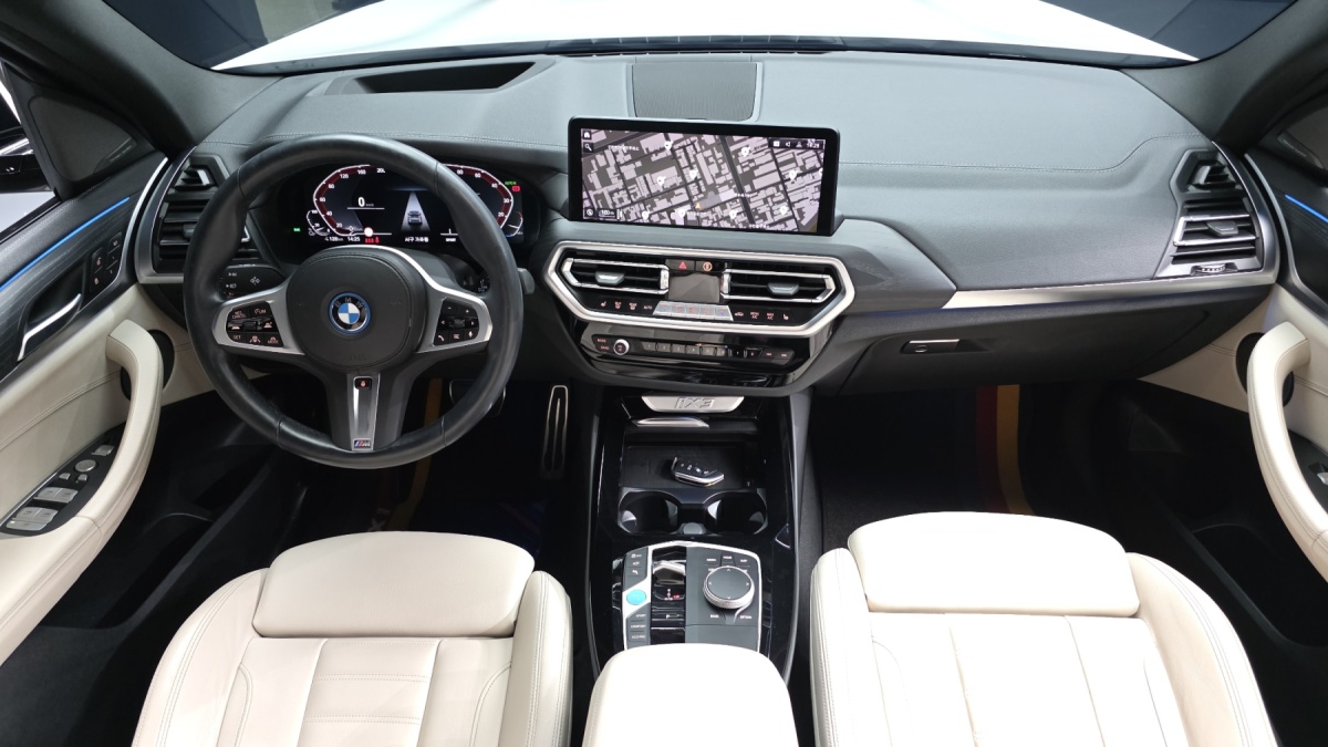 BMW iX3, 2023 — фото 6 из 12