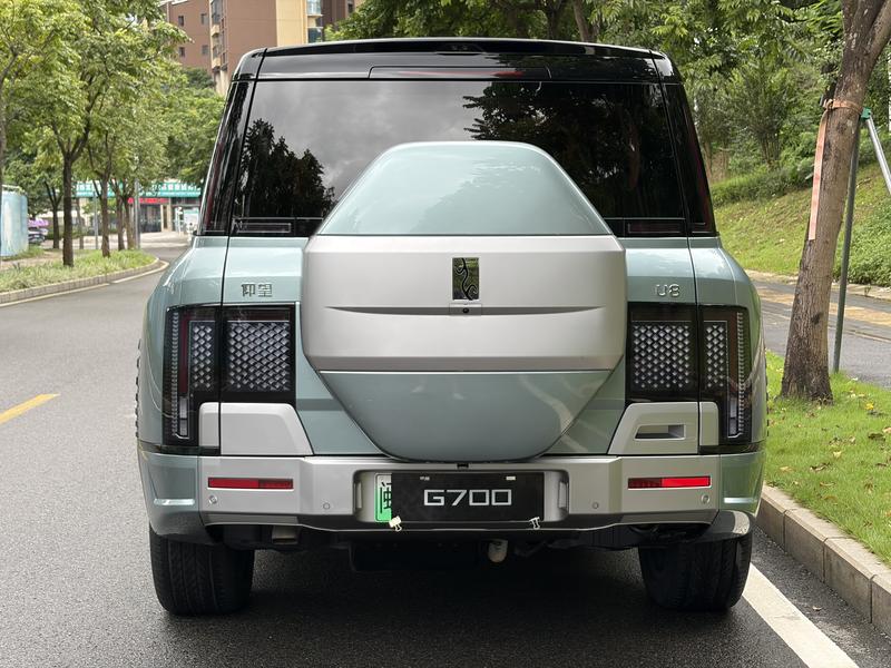 BYD Yangwang U8, 2023 — фото 5 из 12