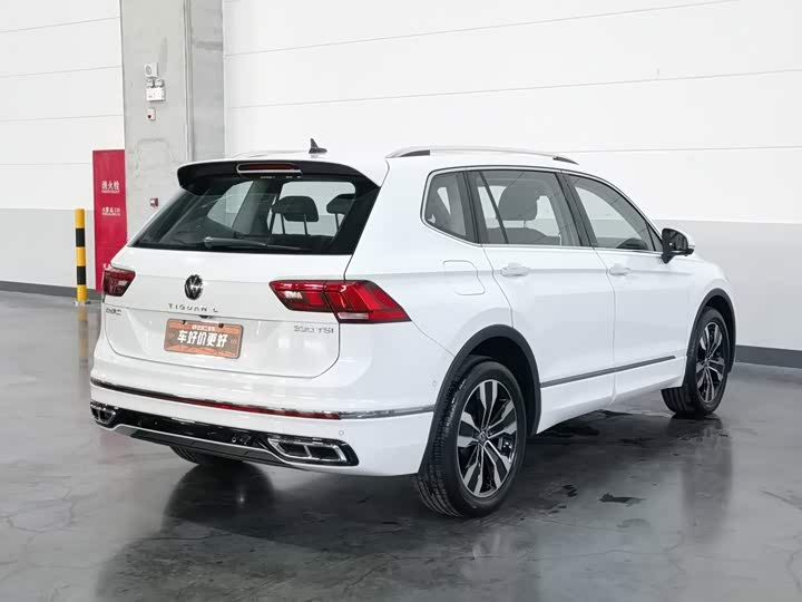 Volkswagen Tiguan L Pro, 2024 — фото 2 из 9