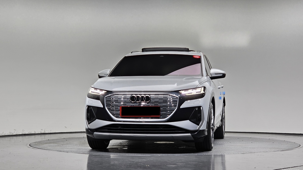 Audi Q4 e-tron, 2025 — фото 3 из 12