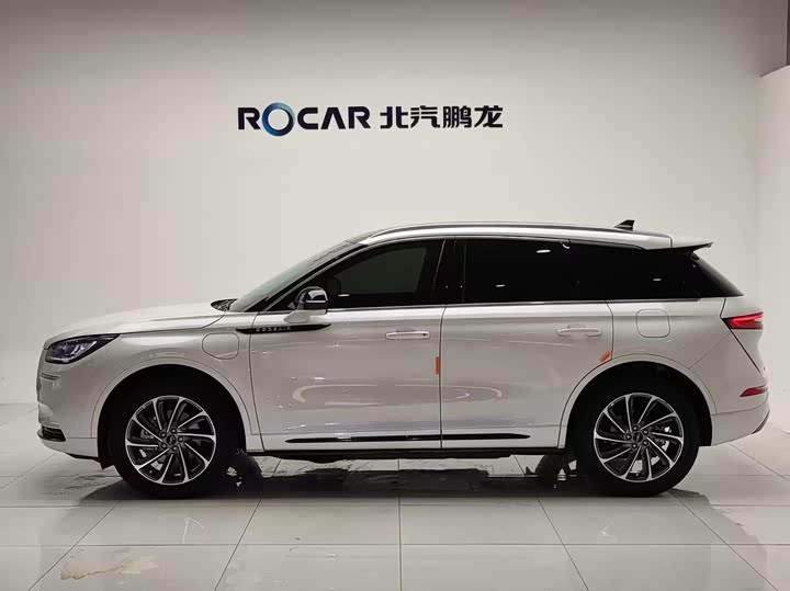 Lincoln Corsair Hybrid, 2022 — фото 3 из 9