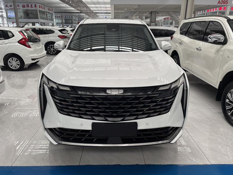 Geely Atlas L, 2023 — фото 2 из 11