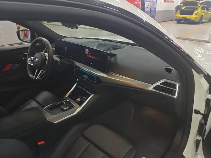 BMW M240i, 2025 — фото 3 из 9