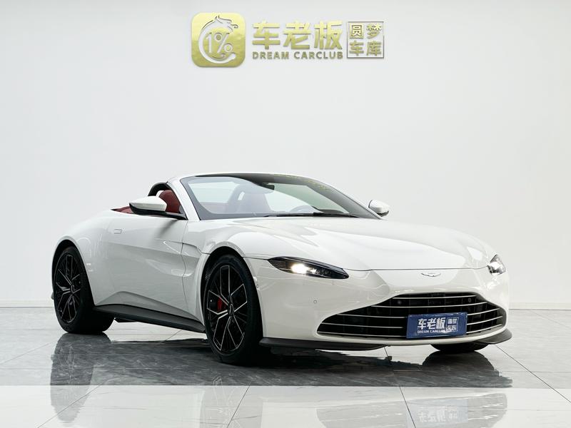 Aston Martin V8 Vantage, 2022 — фото 3 из 12