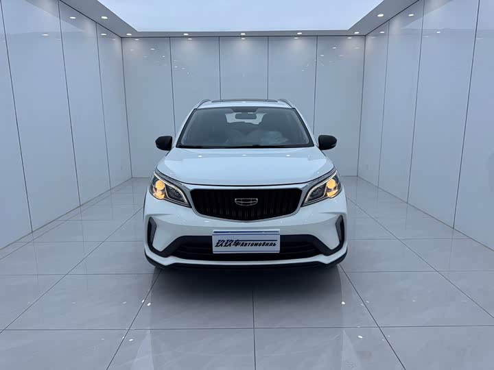 Geely Vision X3, 2021 — фото 2 из 9