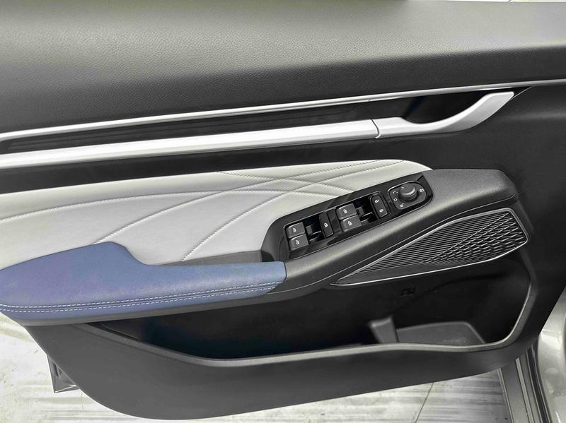 Geely Emgrand, 2022 — фото 6 из 12