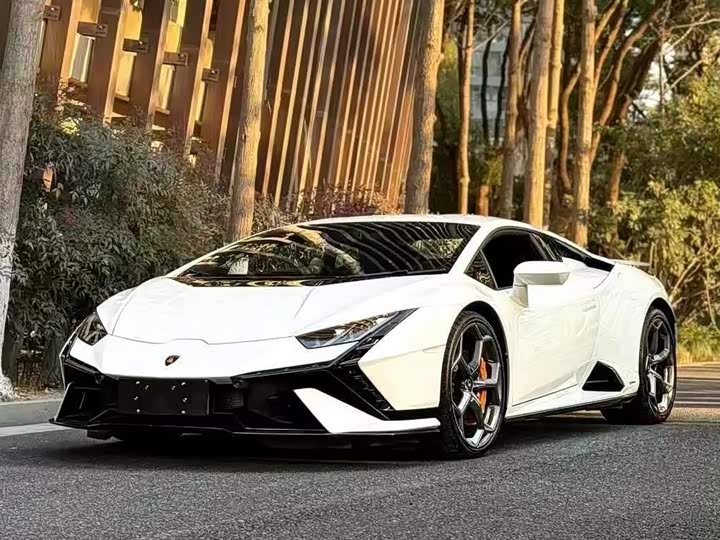 Lamborghini Huracán, 2024 — купить в Кирове под ключ