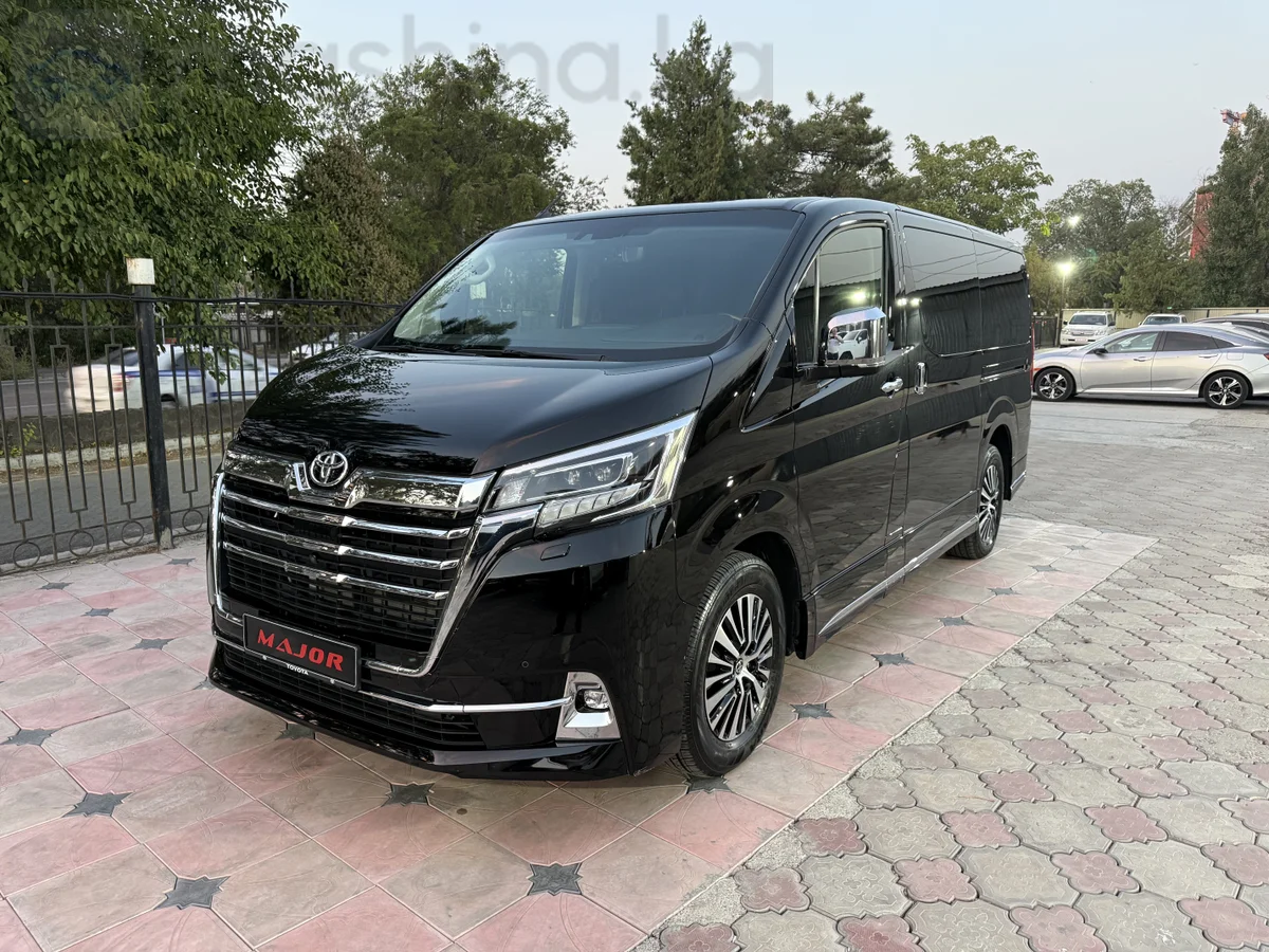 Toyota Granvia, 2022