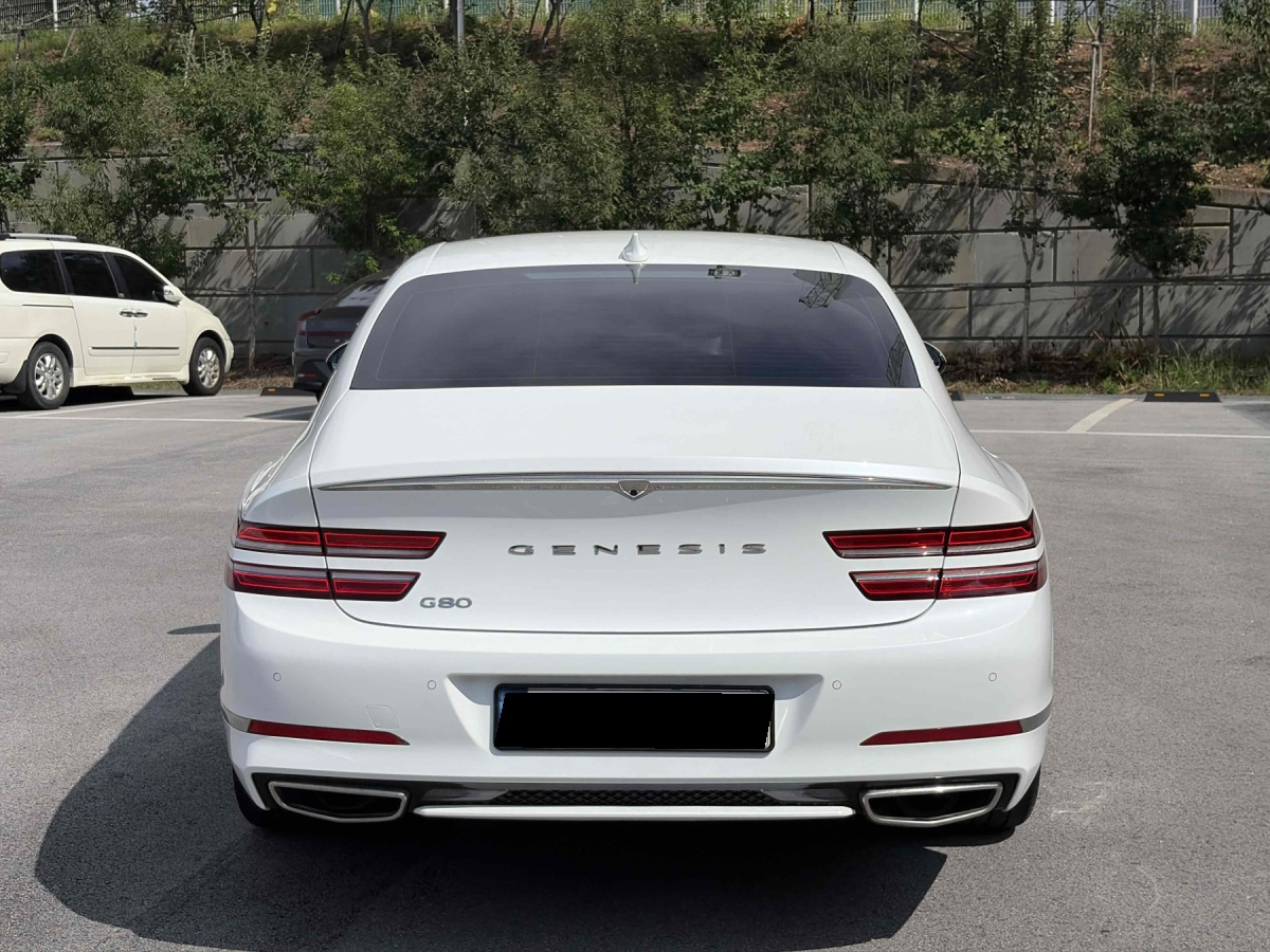Genesis G80, 2023 — фото 4 из 12