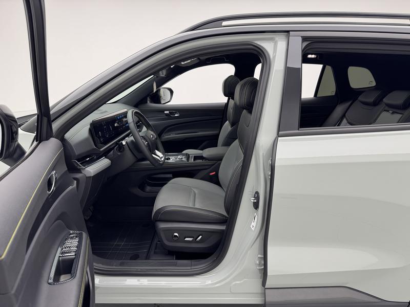 Ford Equator Sport Hybrid, 2025 — фото 11 из 12