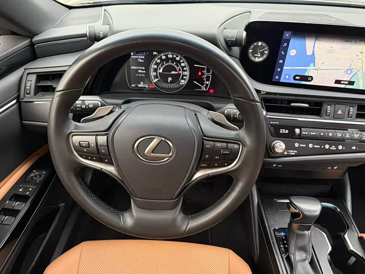 Lexus ES, 2022 — фото 8 из 9