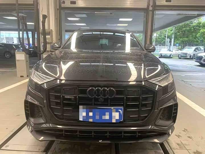 Audi Q8, 2022 — фото 3 из 9