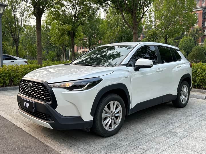 Toyota Corolla Cross, 2024 — купить в Белгороде под ключ