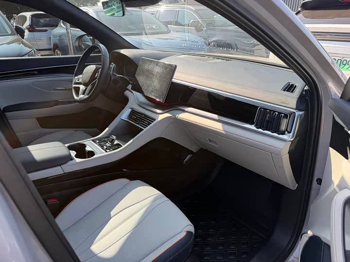 BYD Song Plus Hybrid/EV, 2023 — фото 5 из 9
